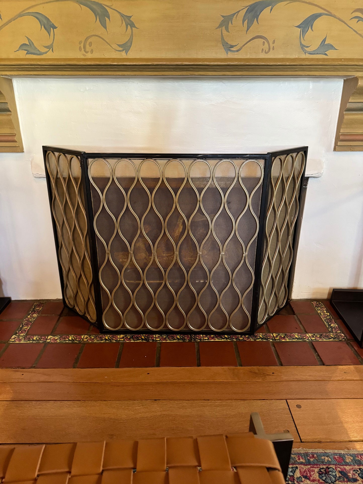 Mesh Fire Screen Mystic Gold with Vintage Finish