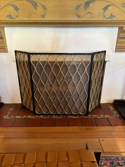 Mesh Fire Screen Mystic Gold with Vintage Finish