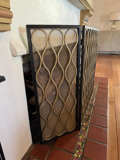 Mesh Fire Screen Mystic Gold with Vintage Finish
