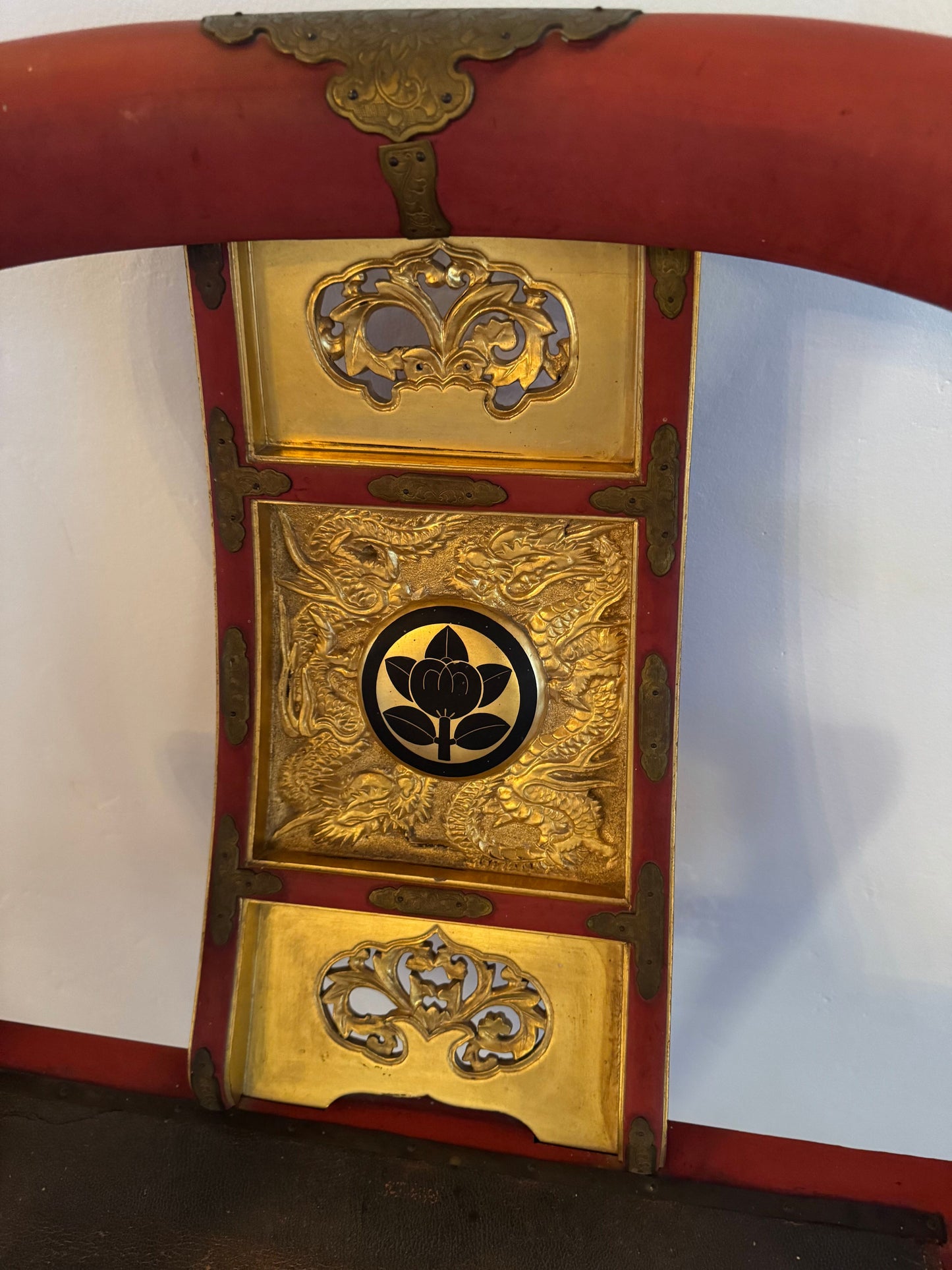 Japanese Horse Shoe Folding Chair