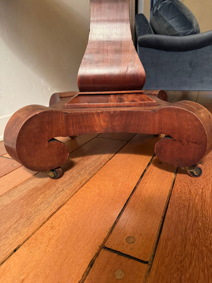 Scalloped Edge Pedestal Table