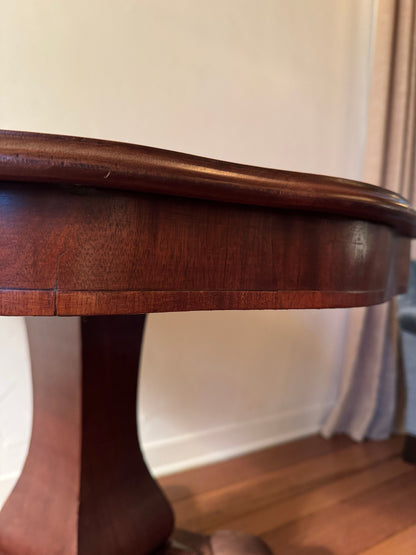 Scalloped Edge Pedestal Table